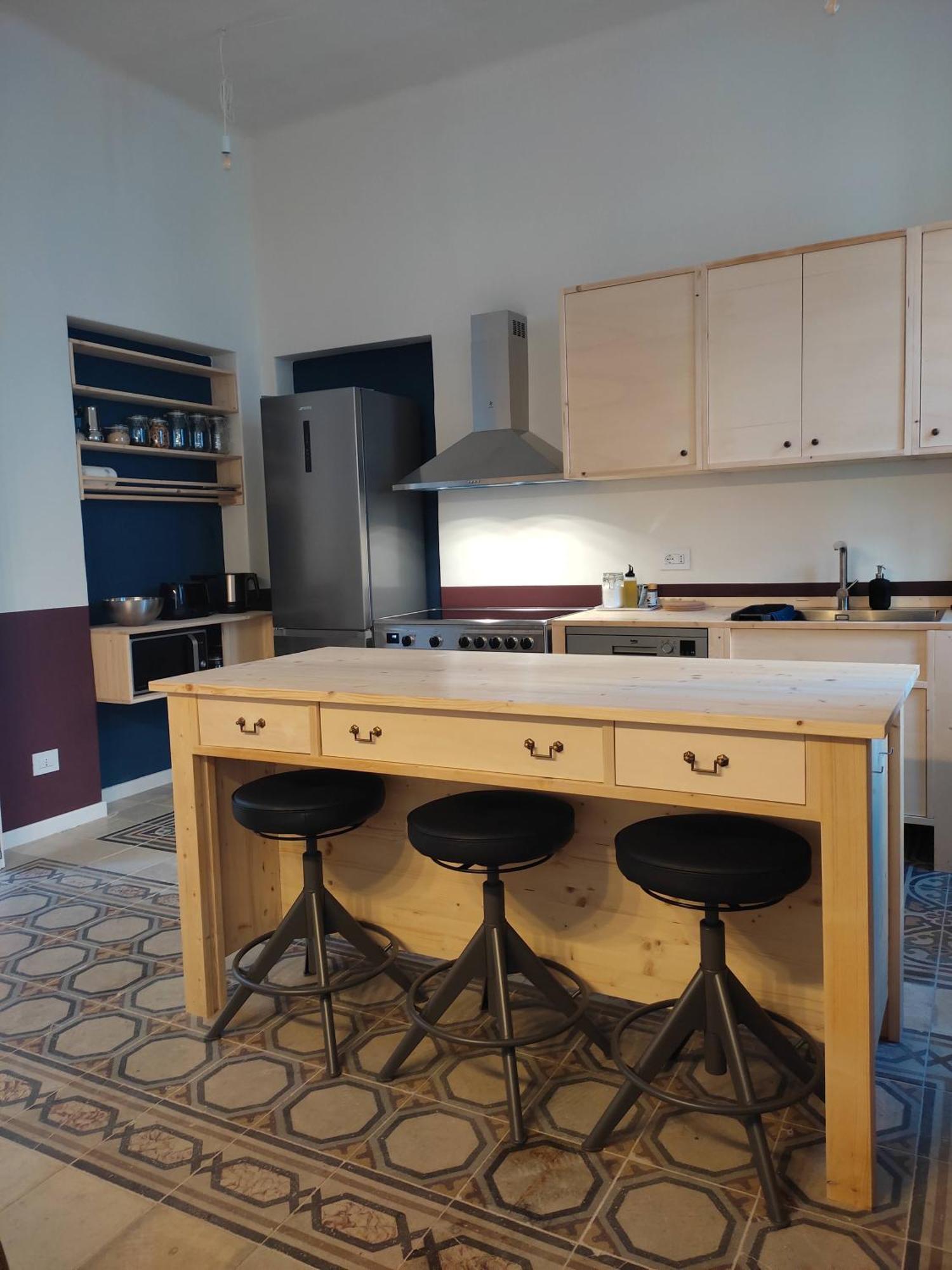 Lostabile Guesthouse & Coworking باري المظهر الخارجي الصورة